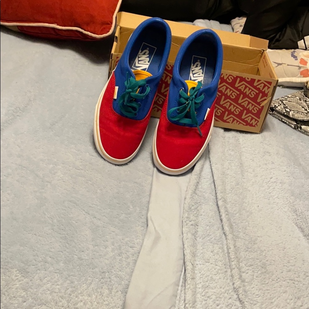 Shoes - Picture 2 of 5